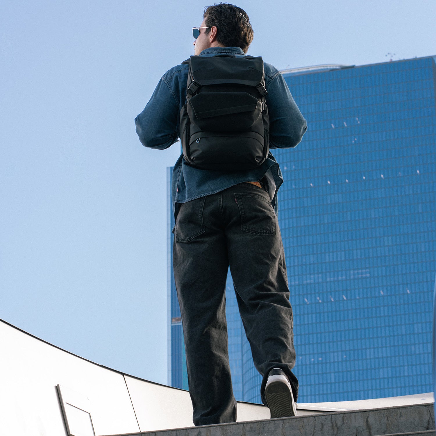 The Hybrid Backpack 15L