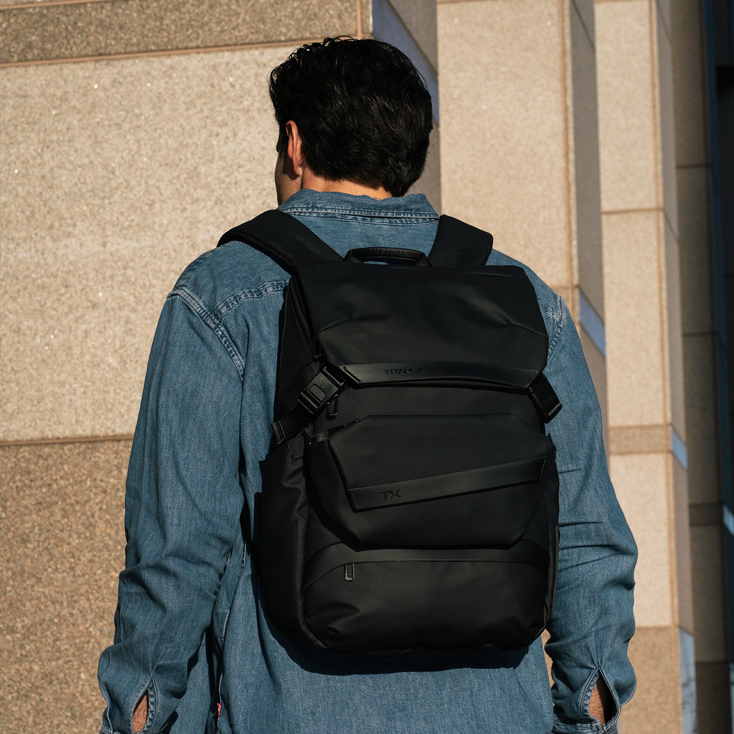 The Hybrid Backpack 15L